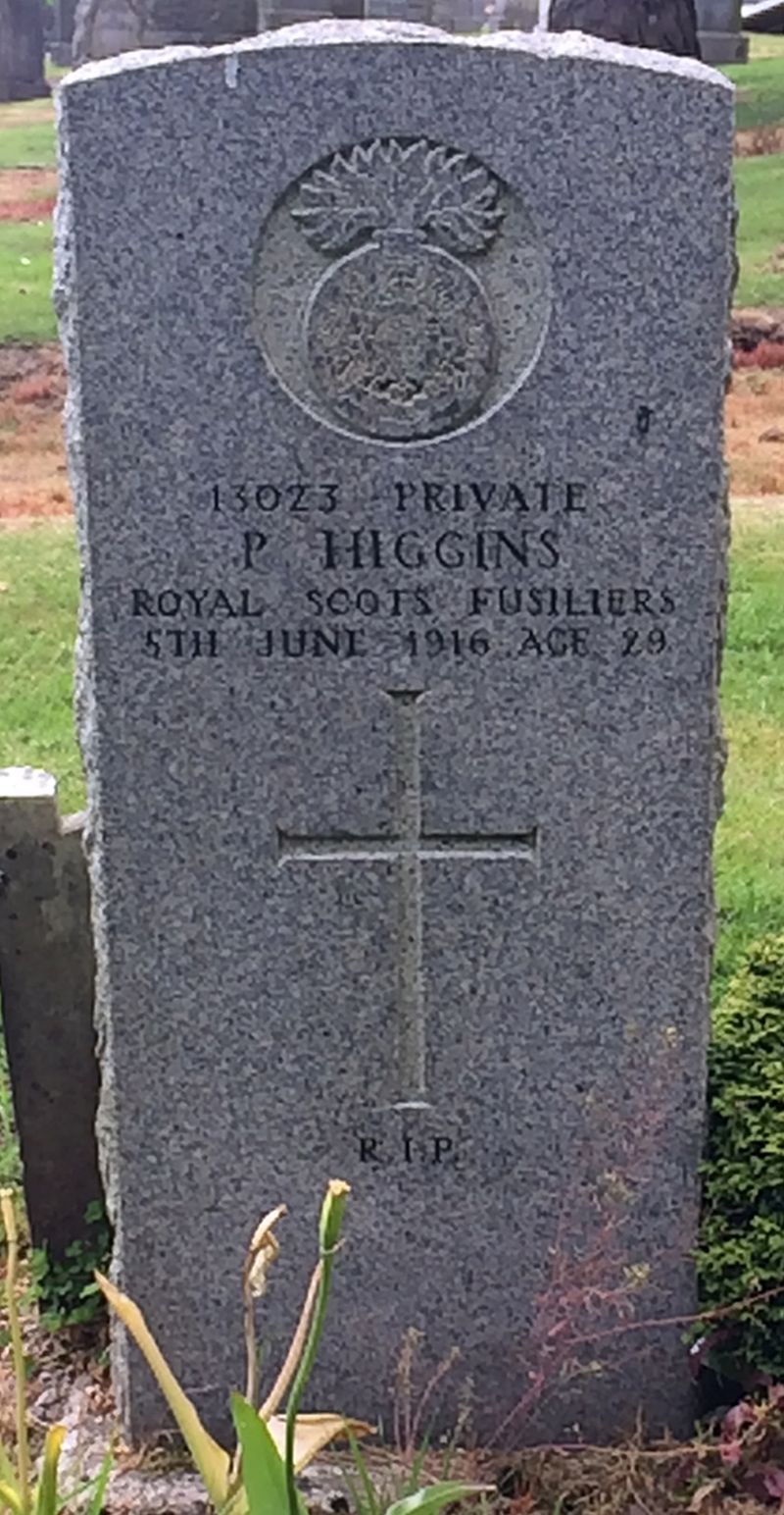 © Gordon Masterton: Licensor: Gordon Masterton Peter Higgins Kilbarchan memorial